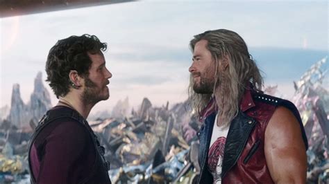 Thor: Amor e Trovão – Marvel StreamBerry